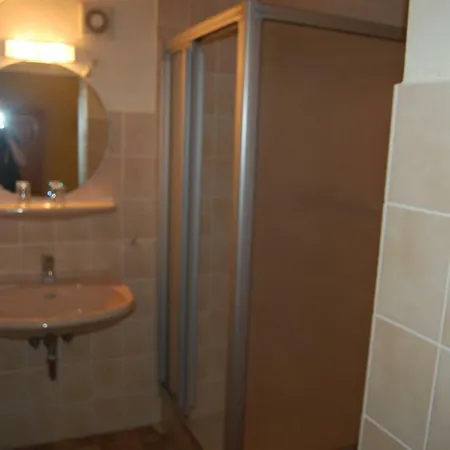 Hotel Restaurant Yamas Im Haus Waldesruh Nettetal